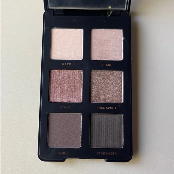 bareMinerals Gen Nude Eyeshadow Palette in Rose - Picture 3 of 16